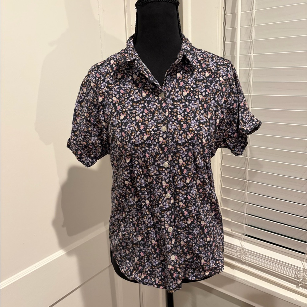 Universal Thread Navy Floral Button Down Shirt
